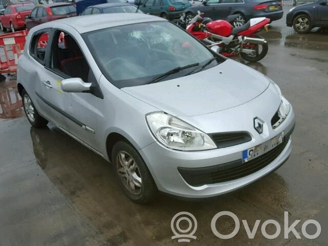 Clio III Clio  8200356520