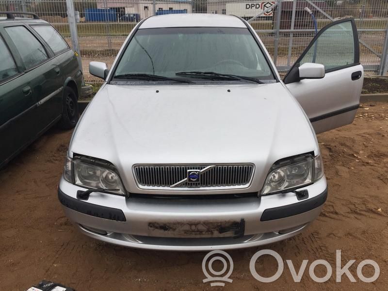 S40, V40 S40, V40