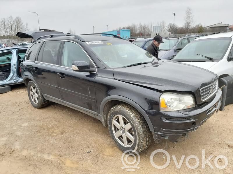 XC90 XC90  8683931
