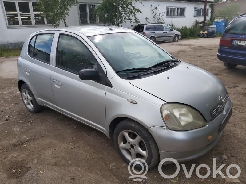 Yaris Yaris  8966152063