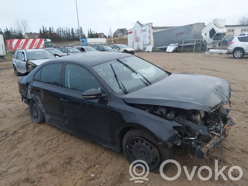 Jetta VI Jetta  5C6845213