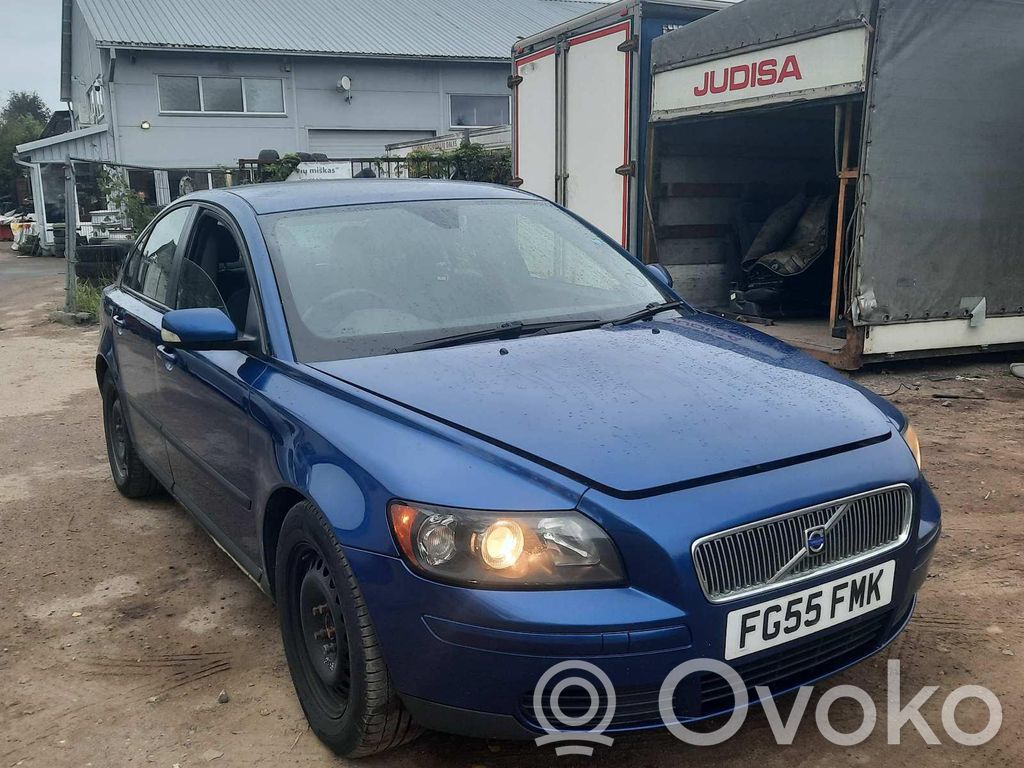 S40 S40, V40
