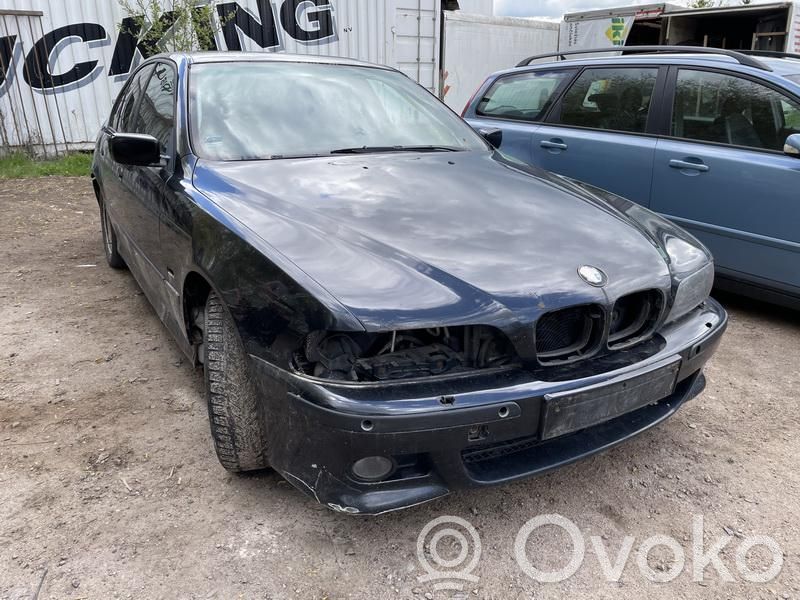 5 E39 Series 5  JUODOS