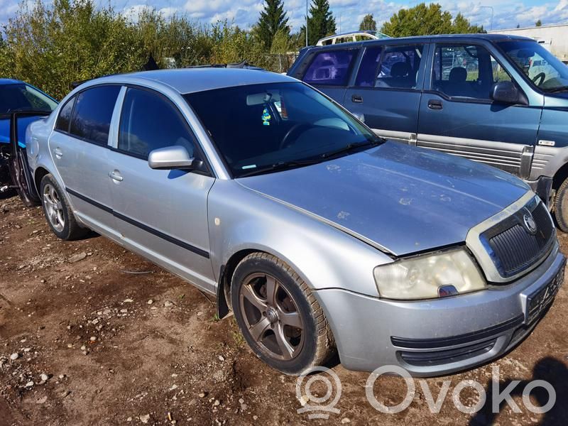 Superb B5 (3U) Superb  0281011202