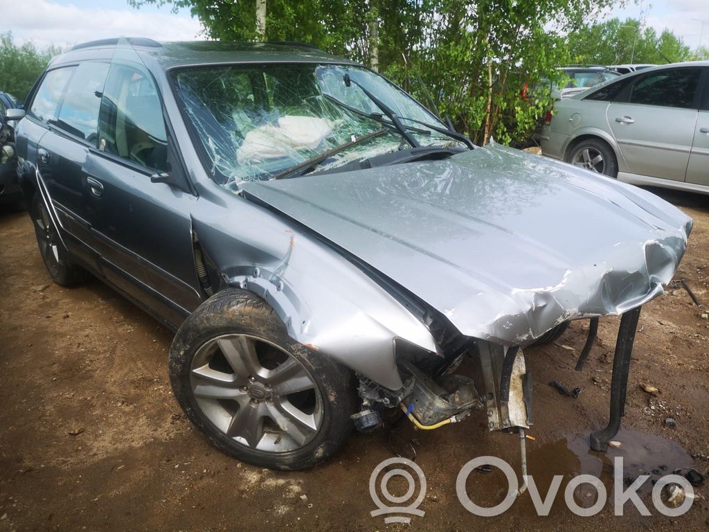 Outback Outback  R210