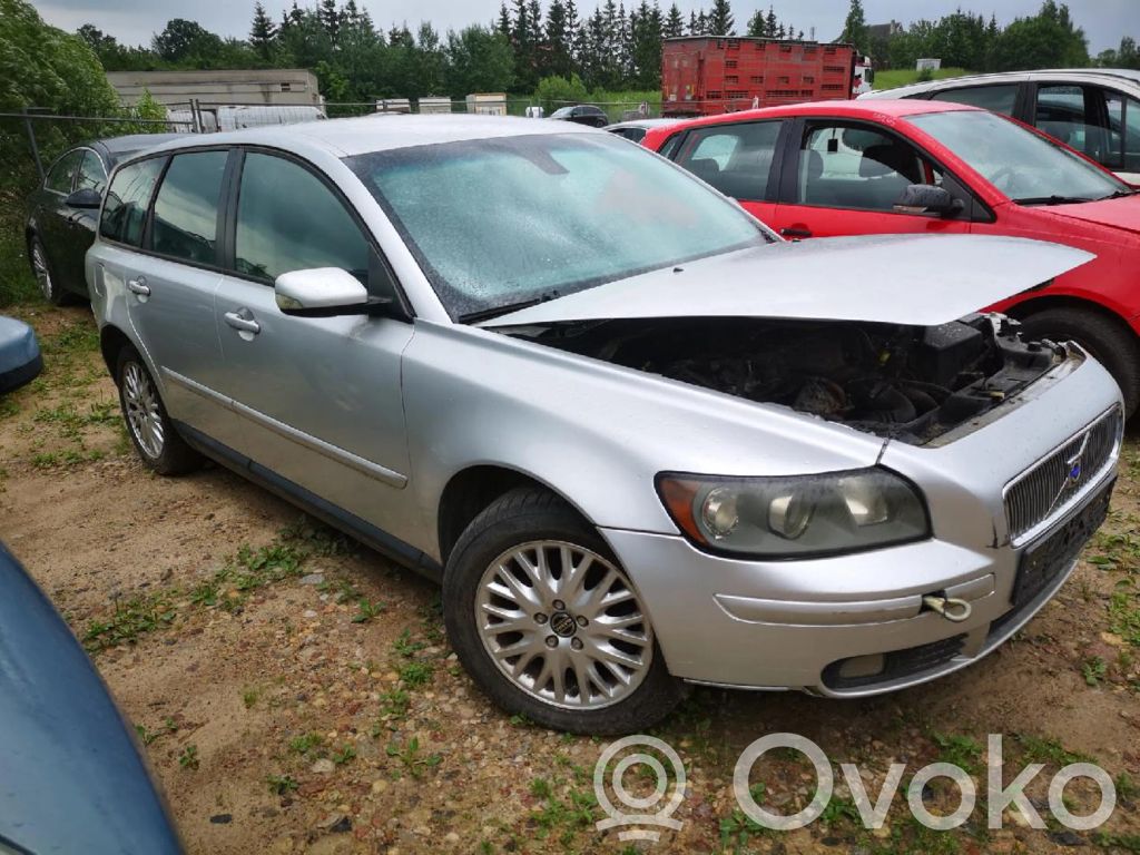 V50 V50  8648049