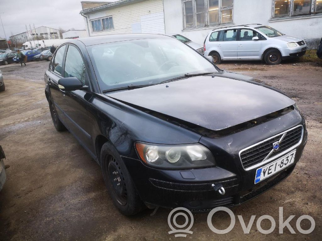 S40 S40, V40  CF33G
