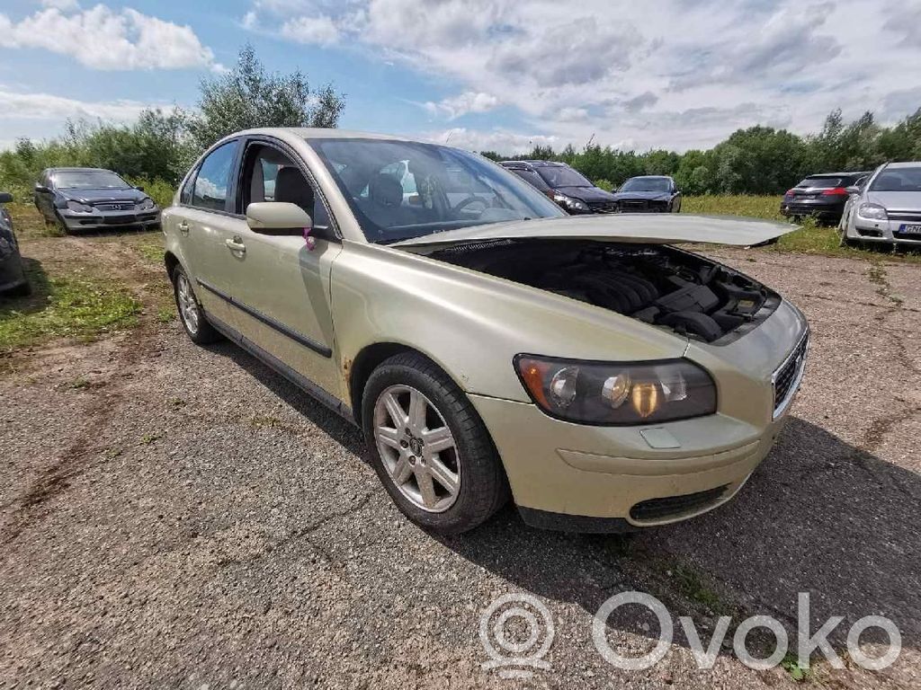 S40 S40, V40  3M518C607GB