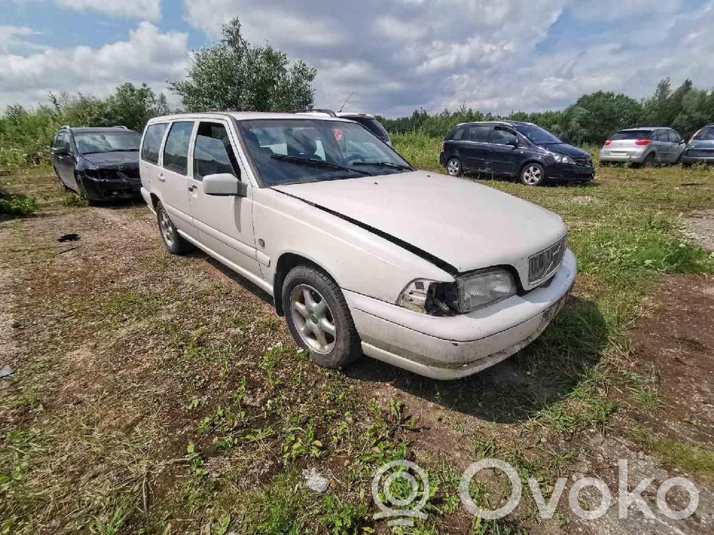 S70  V70  V70 XC S70, V70, V70 XC  8622269A