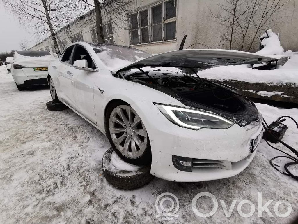 Model S Tesla Model S  1034558