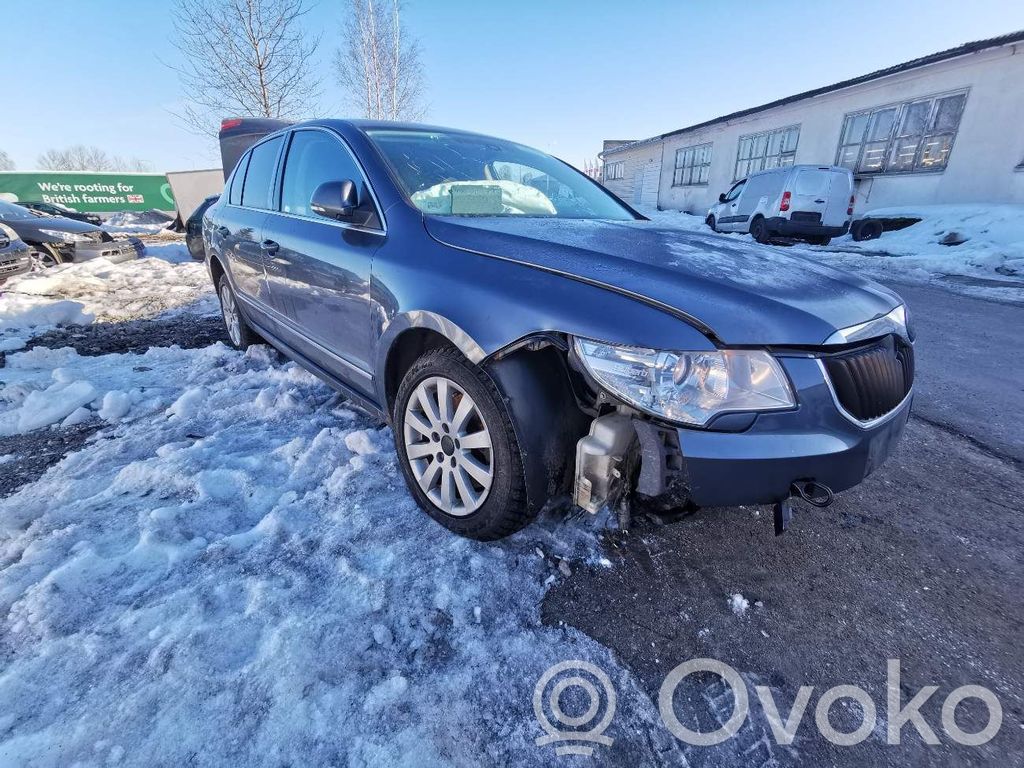 Superb B6 (3T) Superb  03G906262