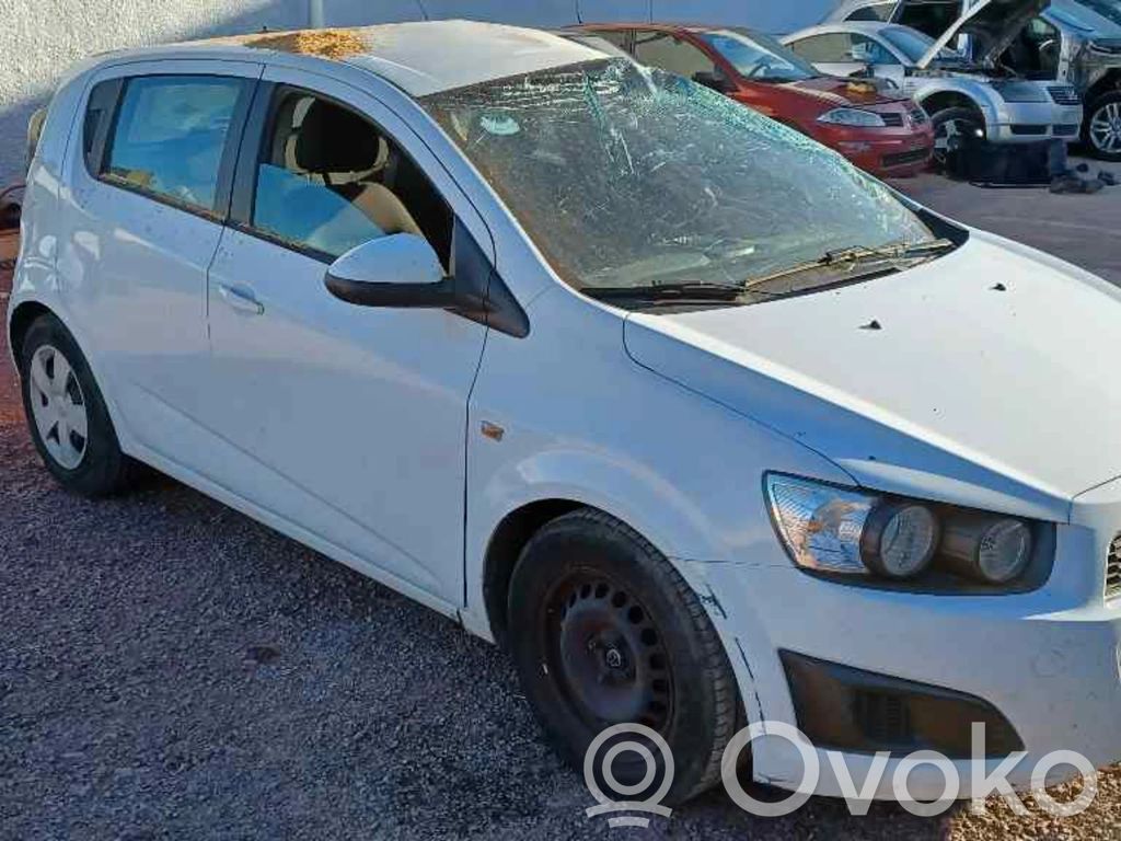 Aveo Aveo  C68049XF