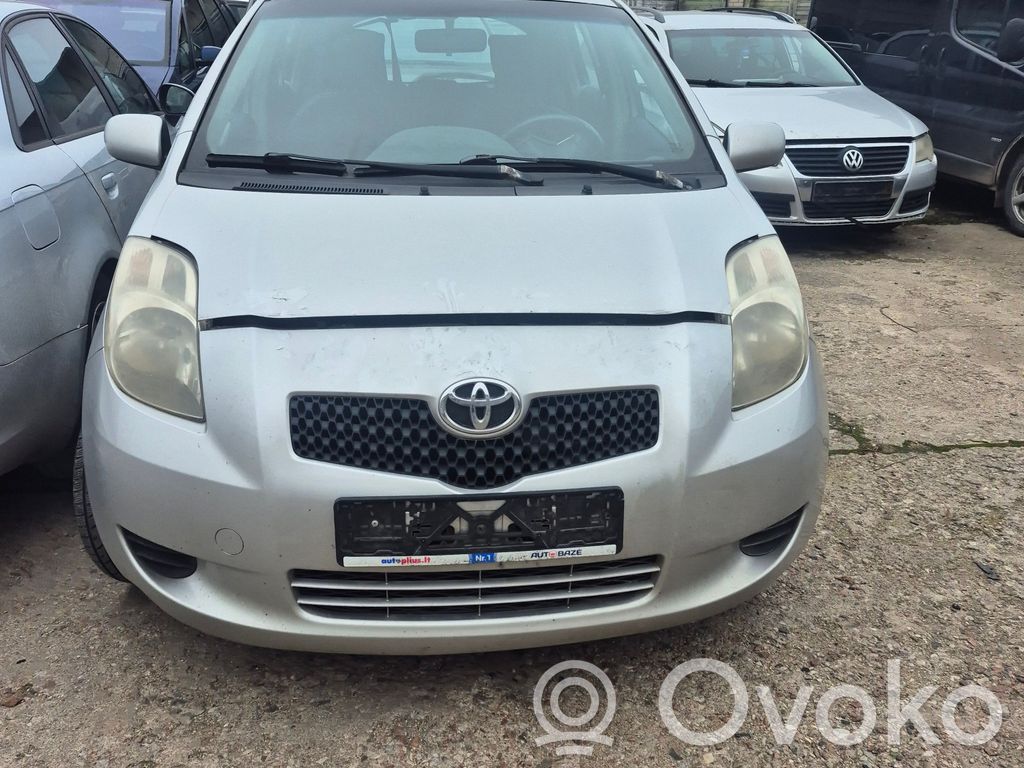 Yaris Yaris  3052322
