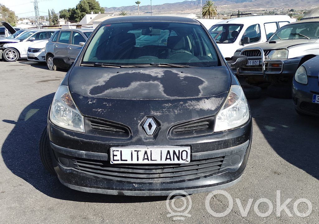 Clio III Clio  8200124595