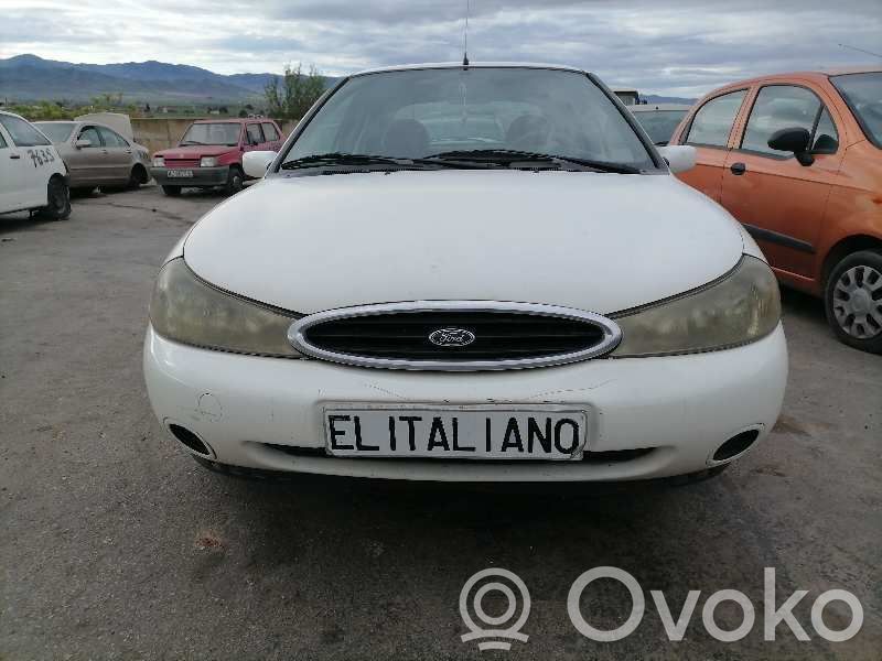 Mondeo MK II Mondeo  97FF6K682AD