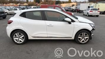 Clio V Clio  476608568R