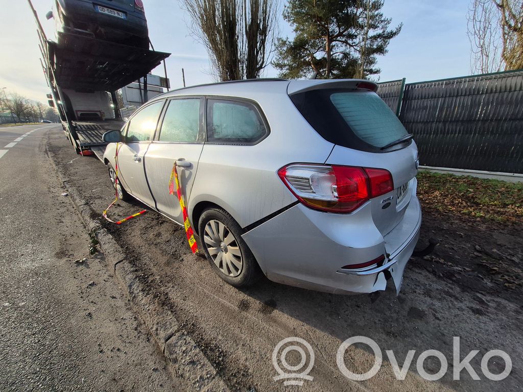 Astra J Astra  13586366