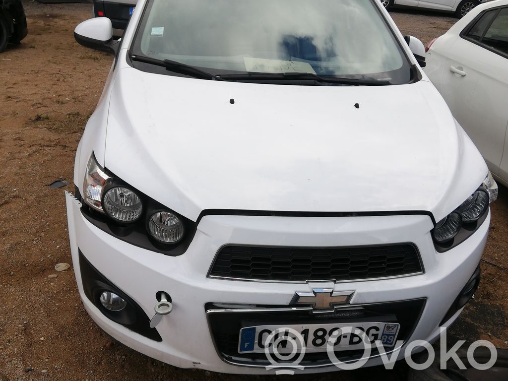 Aveo Aveo  6830976