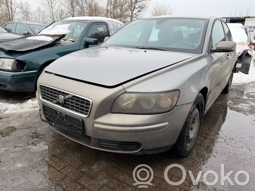 S40 S40, V40  K4STA