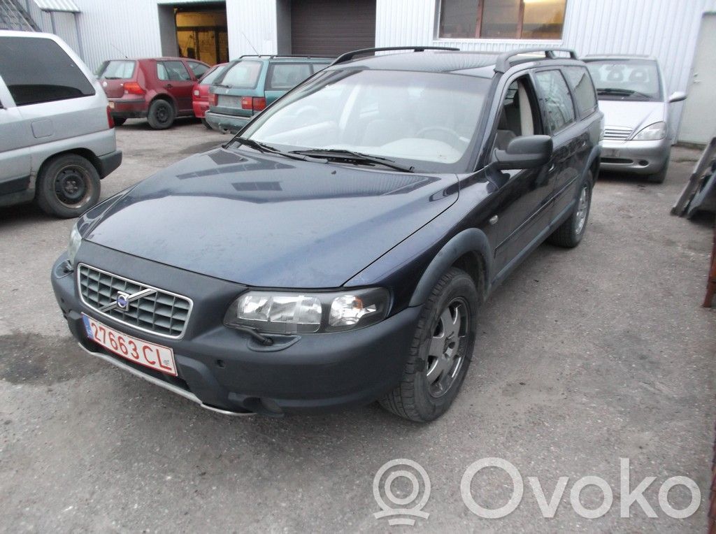 XC70 XC70  8620136