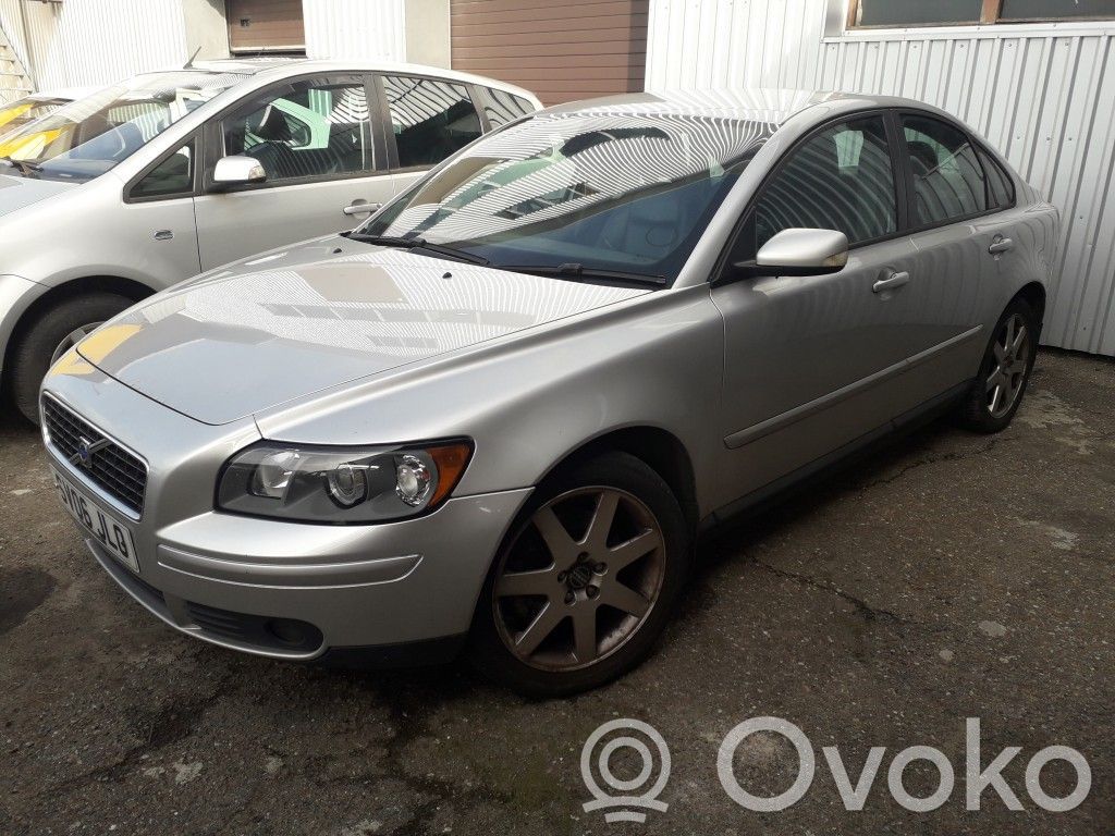 S40 S40, V40  D1651C2