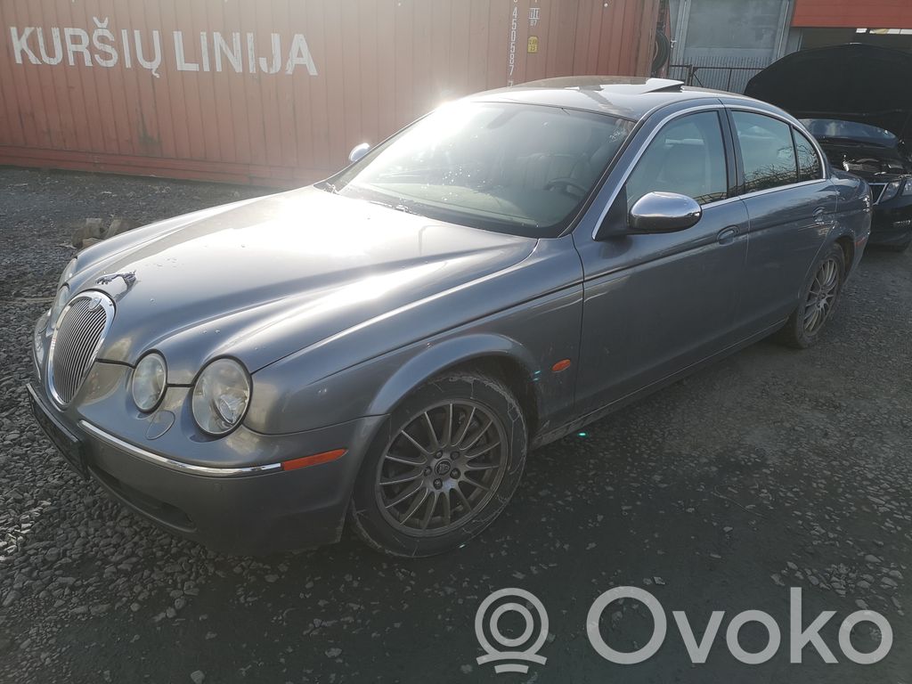 S-Type S-Type  2R8318C847AC