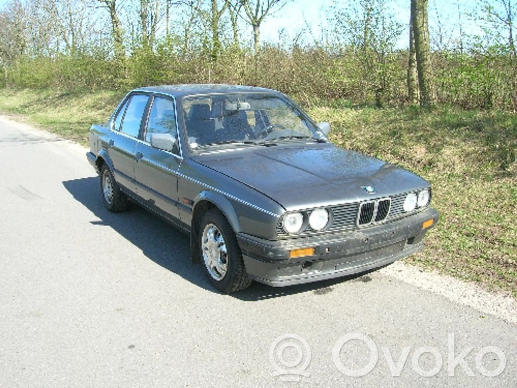 3 E30 Series 3  62141380637