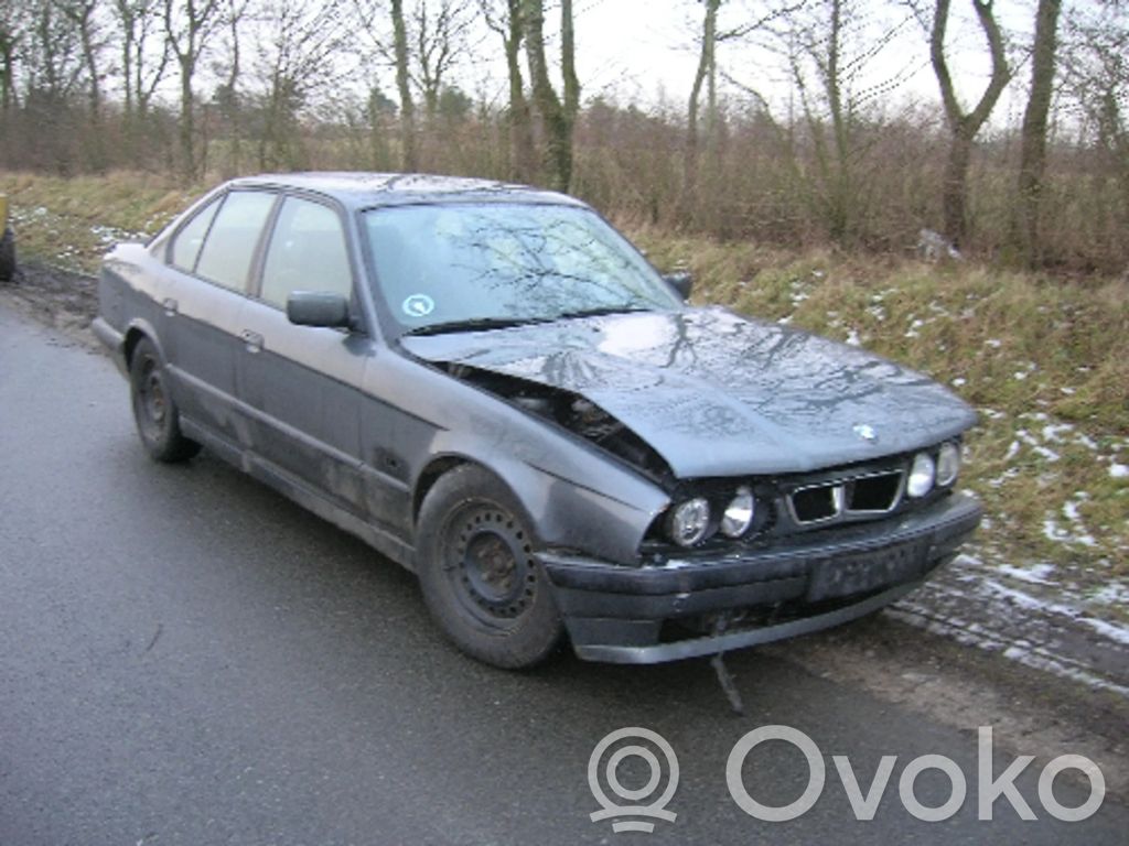 5 E34 Series 5  32411132998