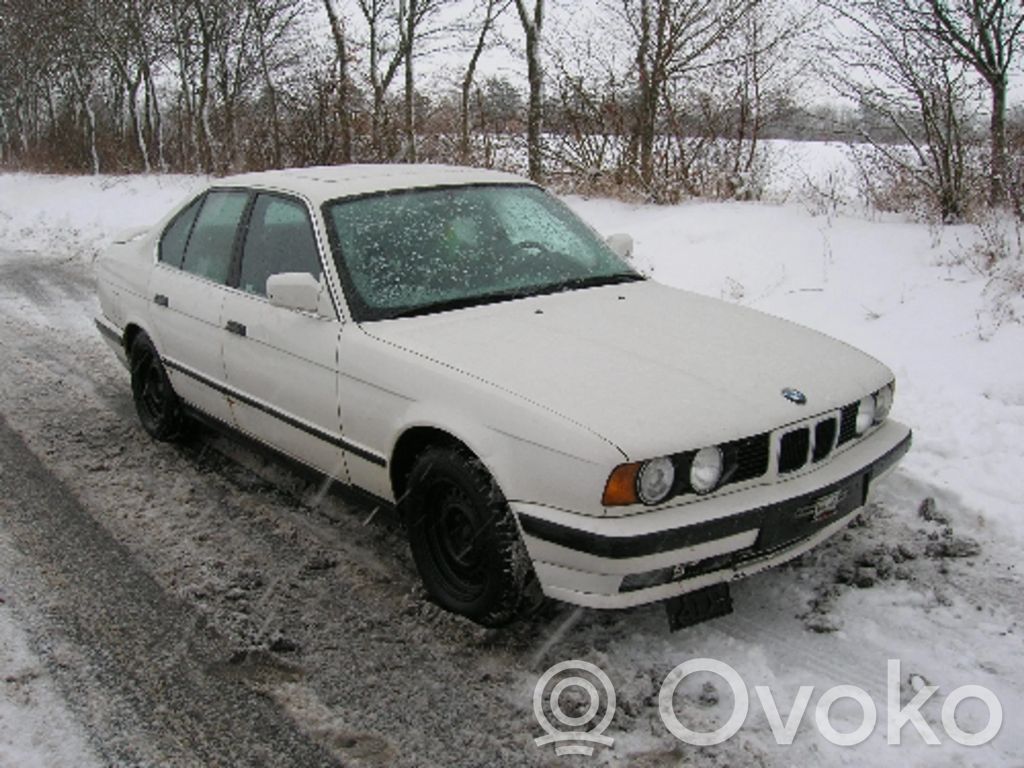 5 E34 Series 5  61358360104