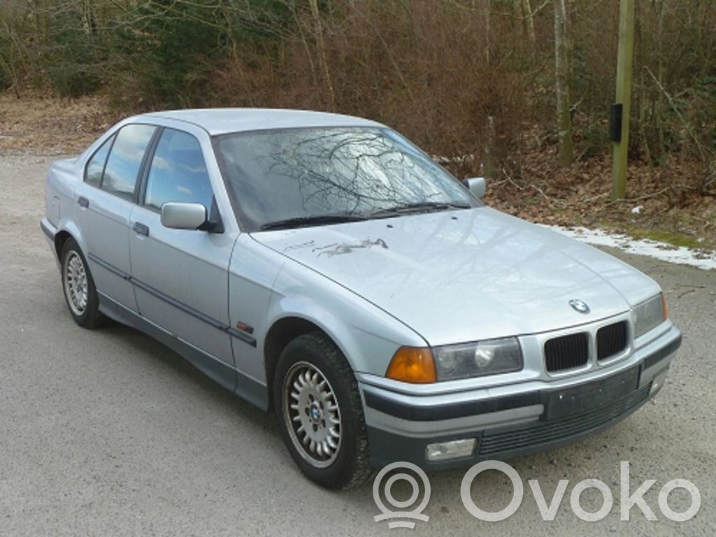3 E36 Series 3  63128363079