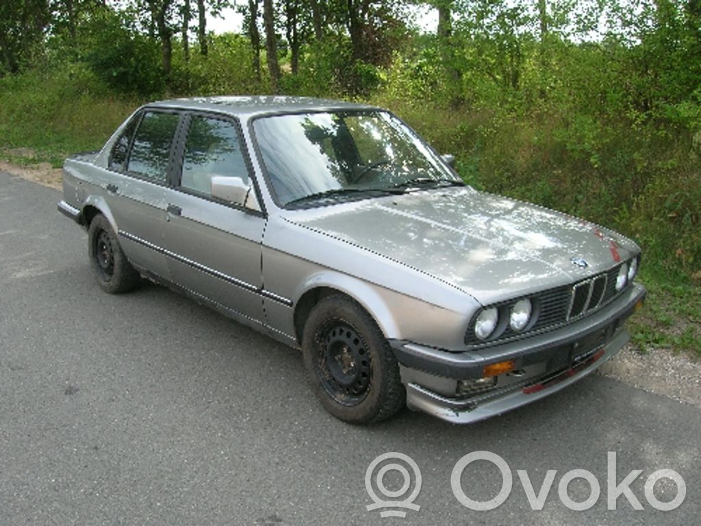 3 E30 Series 3  32216769539