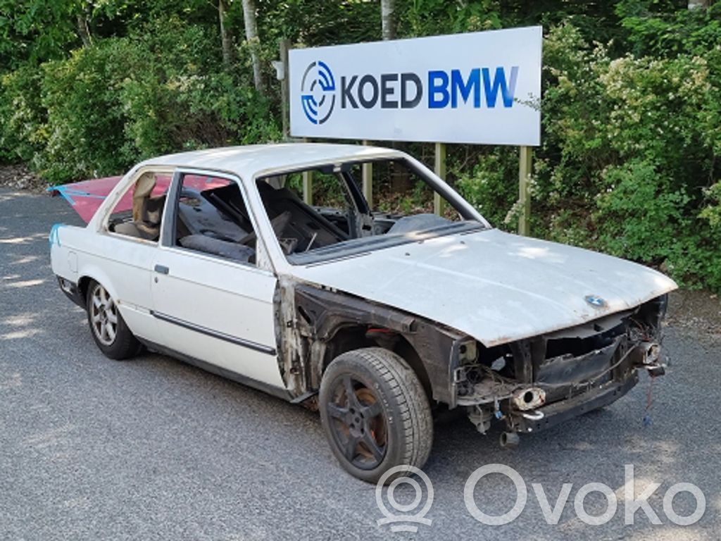 3 E30 Series 3  64111373766