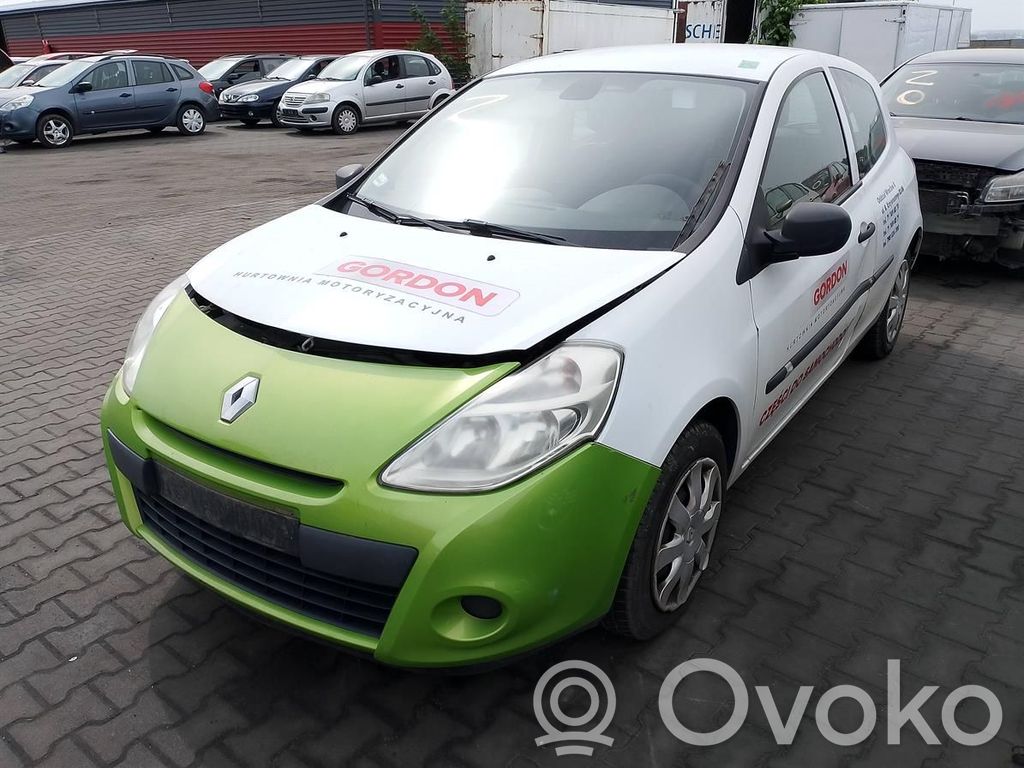 Clio III Clio  8200565645A