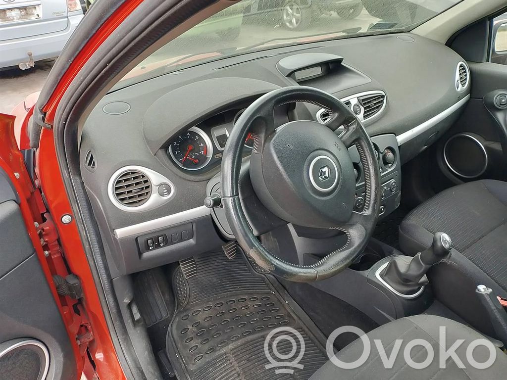 Clio III Clio  D4FH784