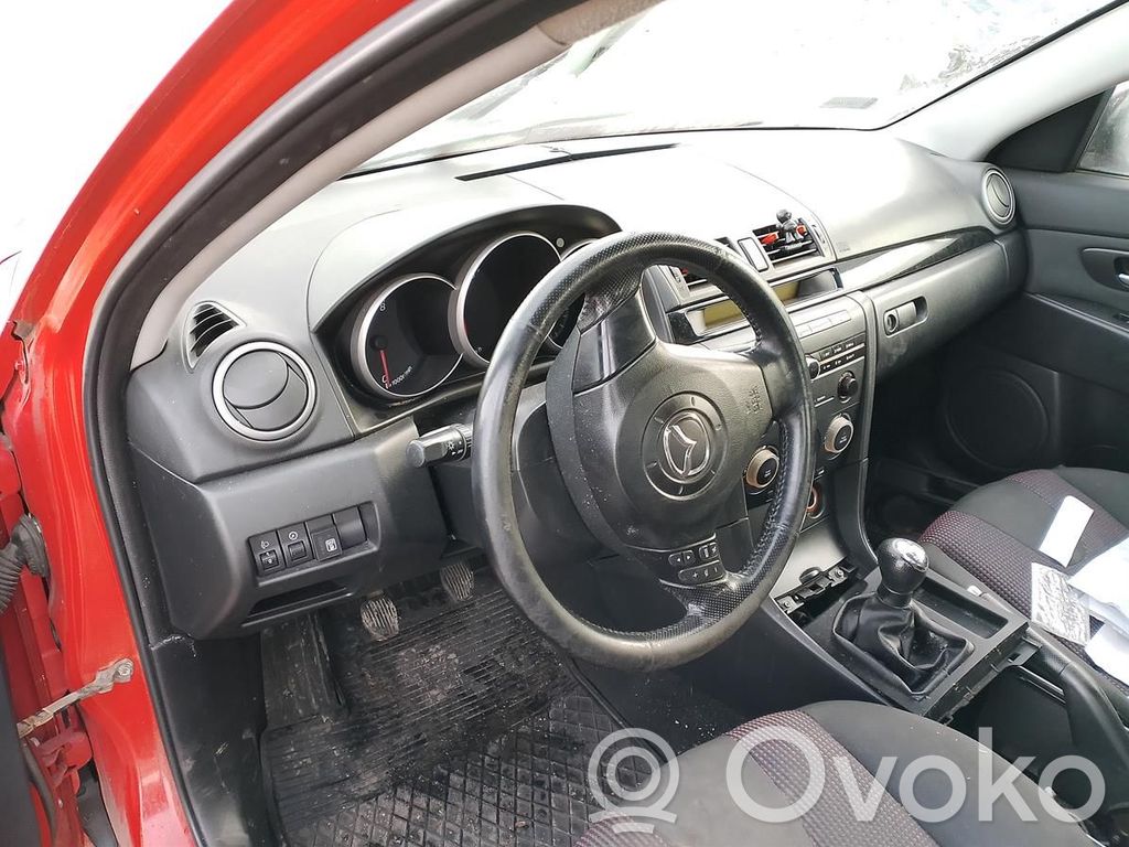 3 I 3
