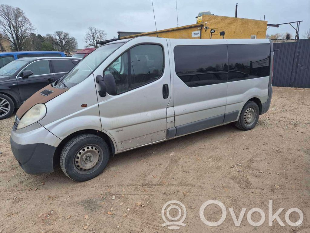 Vivaro Vivaro  82005239