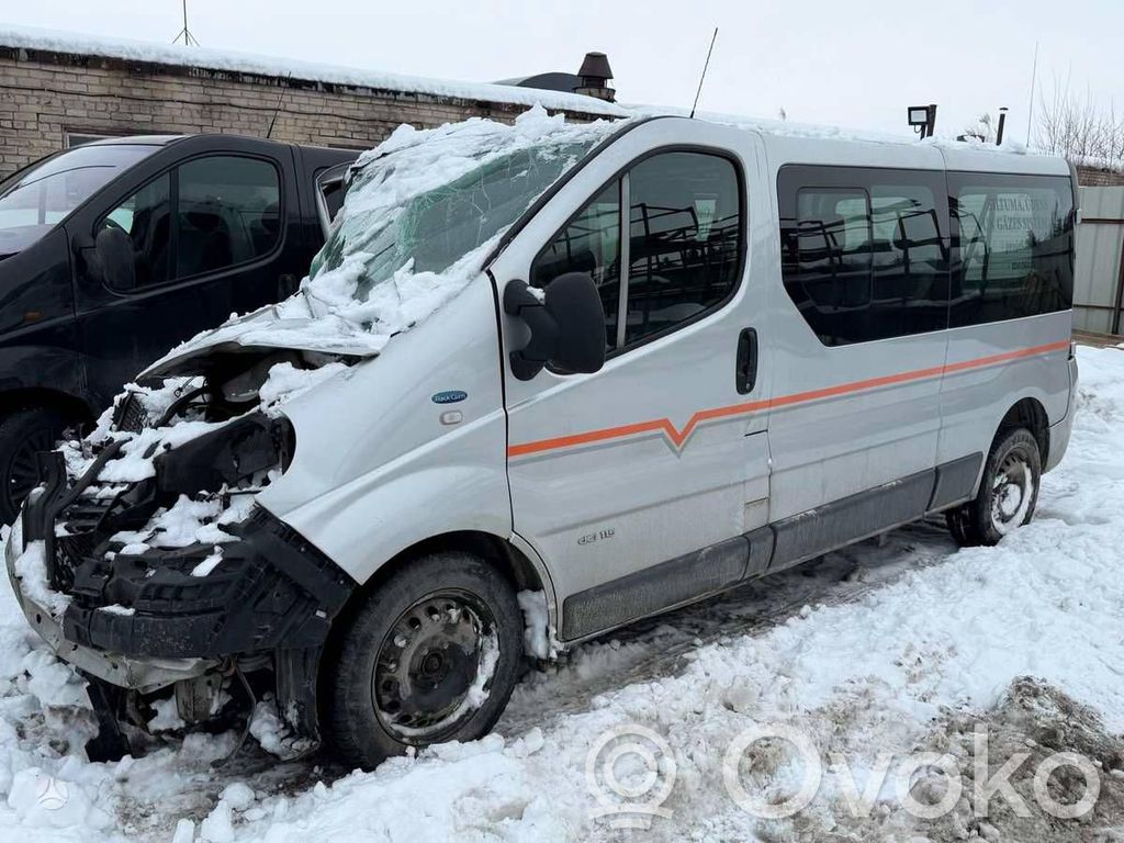 Vivaro Vivaro  8200818975
