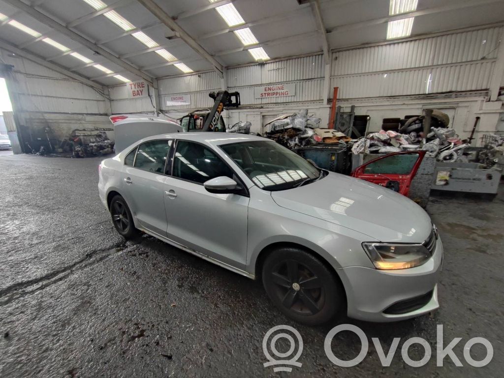 Jetta VI Jetta  5C6807421