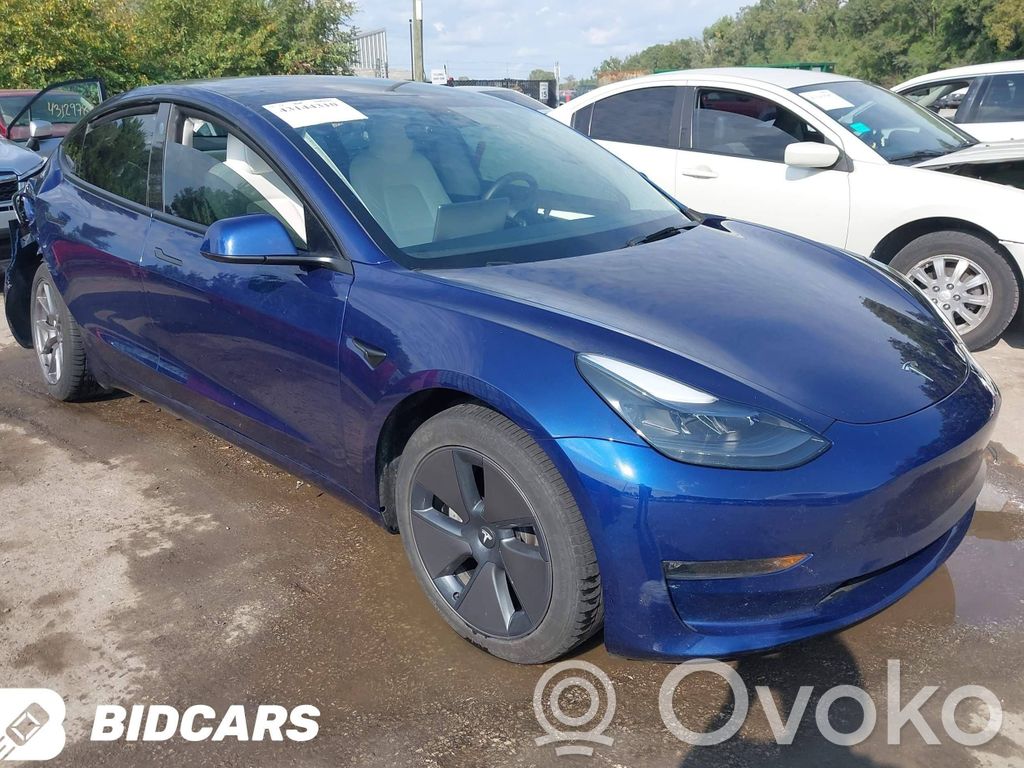 Model 3 Tesla Model 3  112750308C