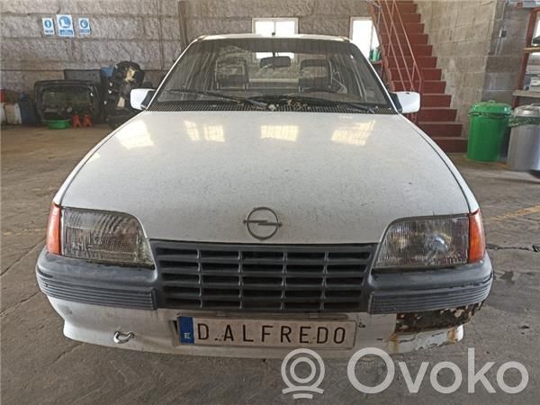 Kadett E Kadett  90221174