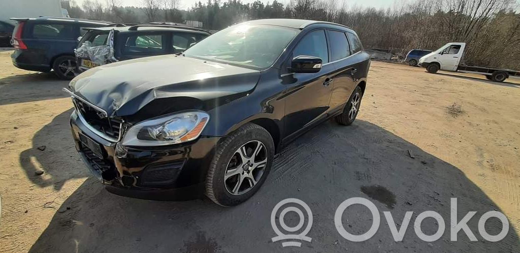 XC60 XC60  8G9N7M121BA00