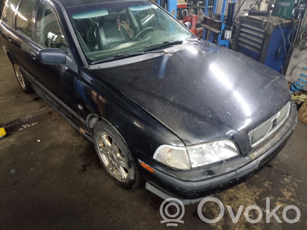 S40, V40 S40, V40