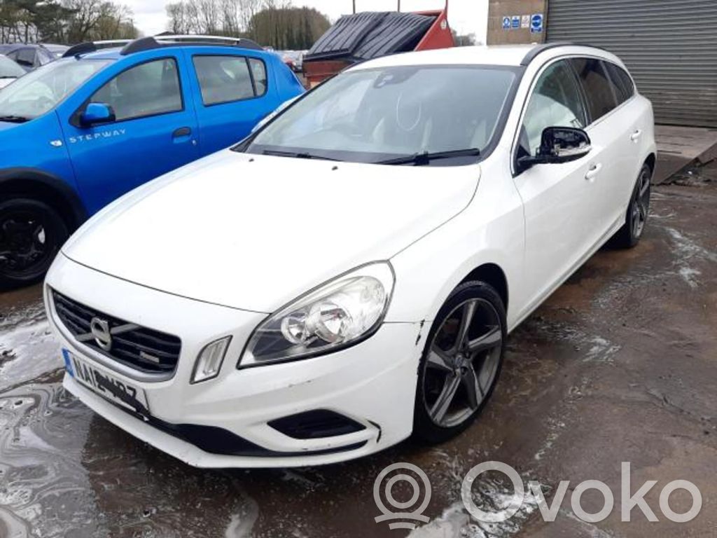 V60 V60, V60 Cross Country