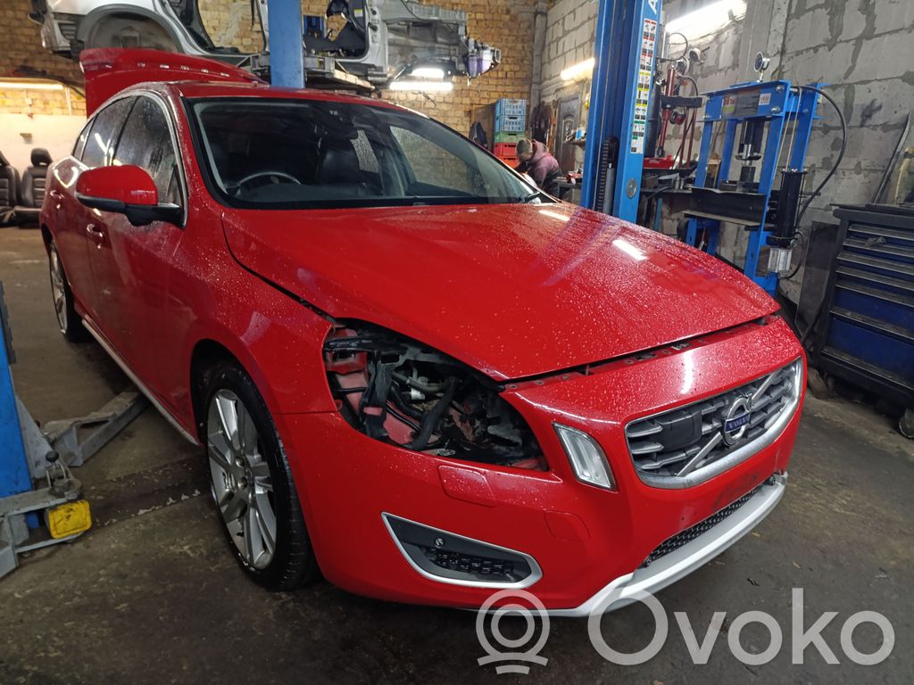S60 S60  31327228