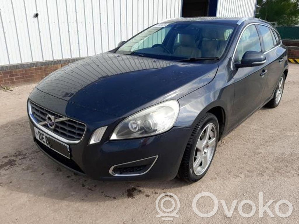 V60 V60, V60 Cross Country