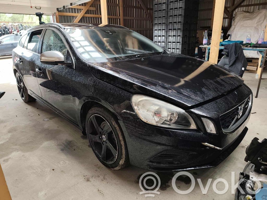 V60 V60, V60 Cross Country