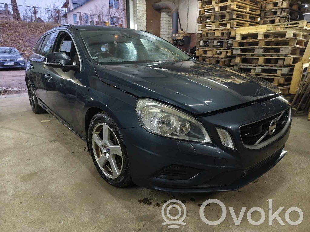 V60 V60, V60 Cross Country
