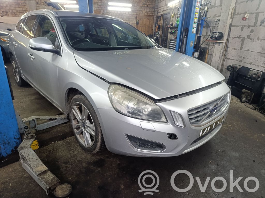 V60 V60, V60 Cross Country