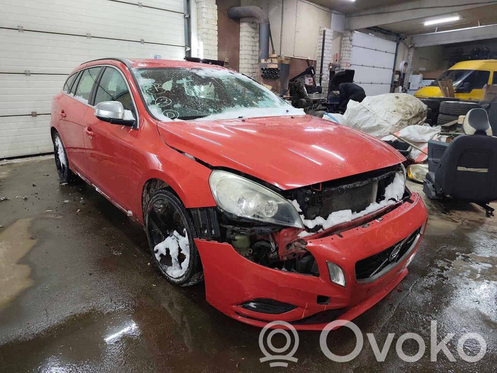 V60 V60, V60 Cross Country  31343148