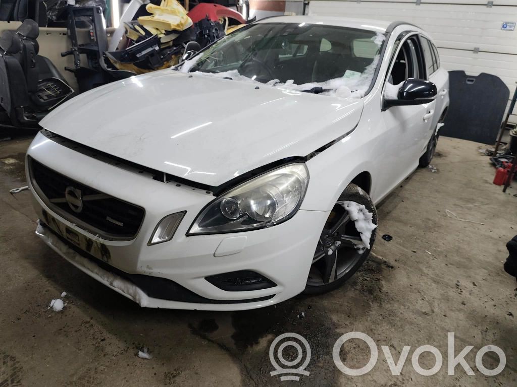 V60 V60, V60 Cross Country  AV615L200AB